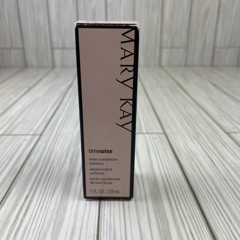 Mary‎ Kay Timewise EVEN COMPLEXION ESSENCE NEW